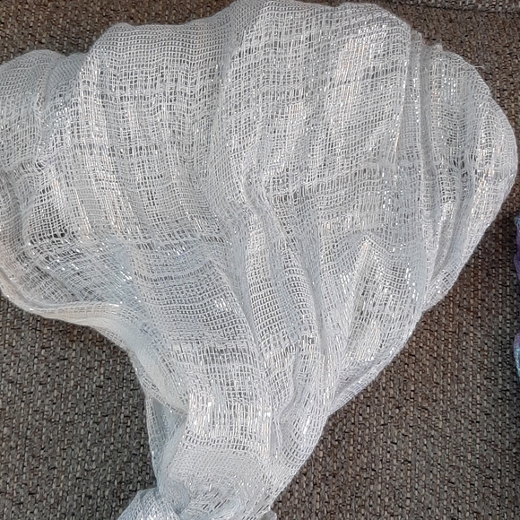 NWT Set of 2 Girls Silver & Purple Scarfs, OS - Picture 4 of 12